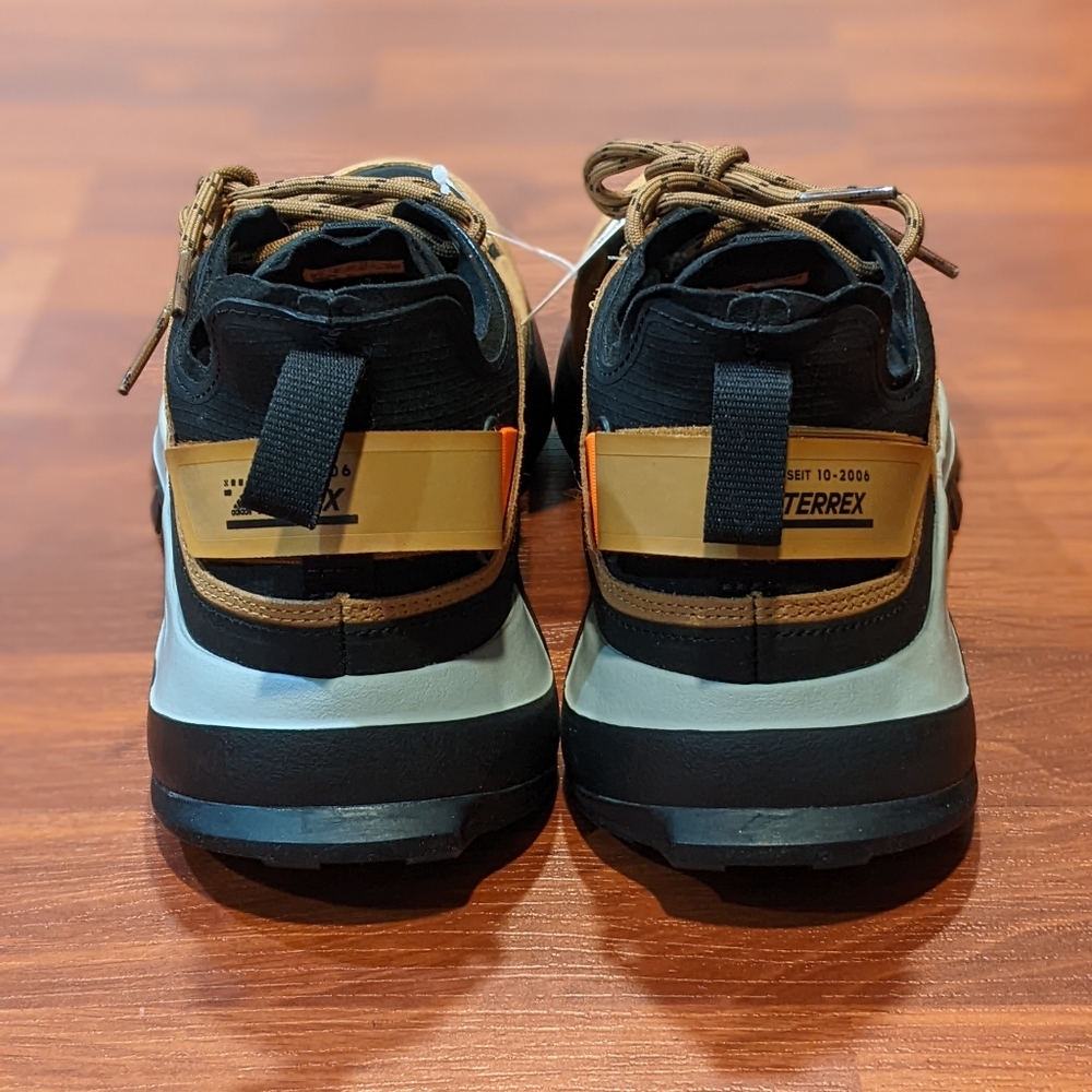 Adidas Terrex Low 'Mesa' (size us mens 8.5/wmns 9.5) - Picture 5 of 6